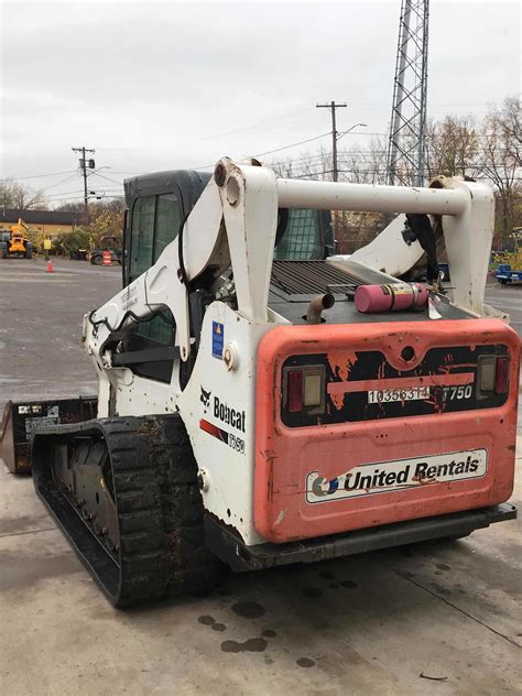 Bobcat T750 Tracks 